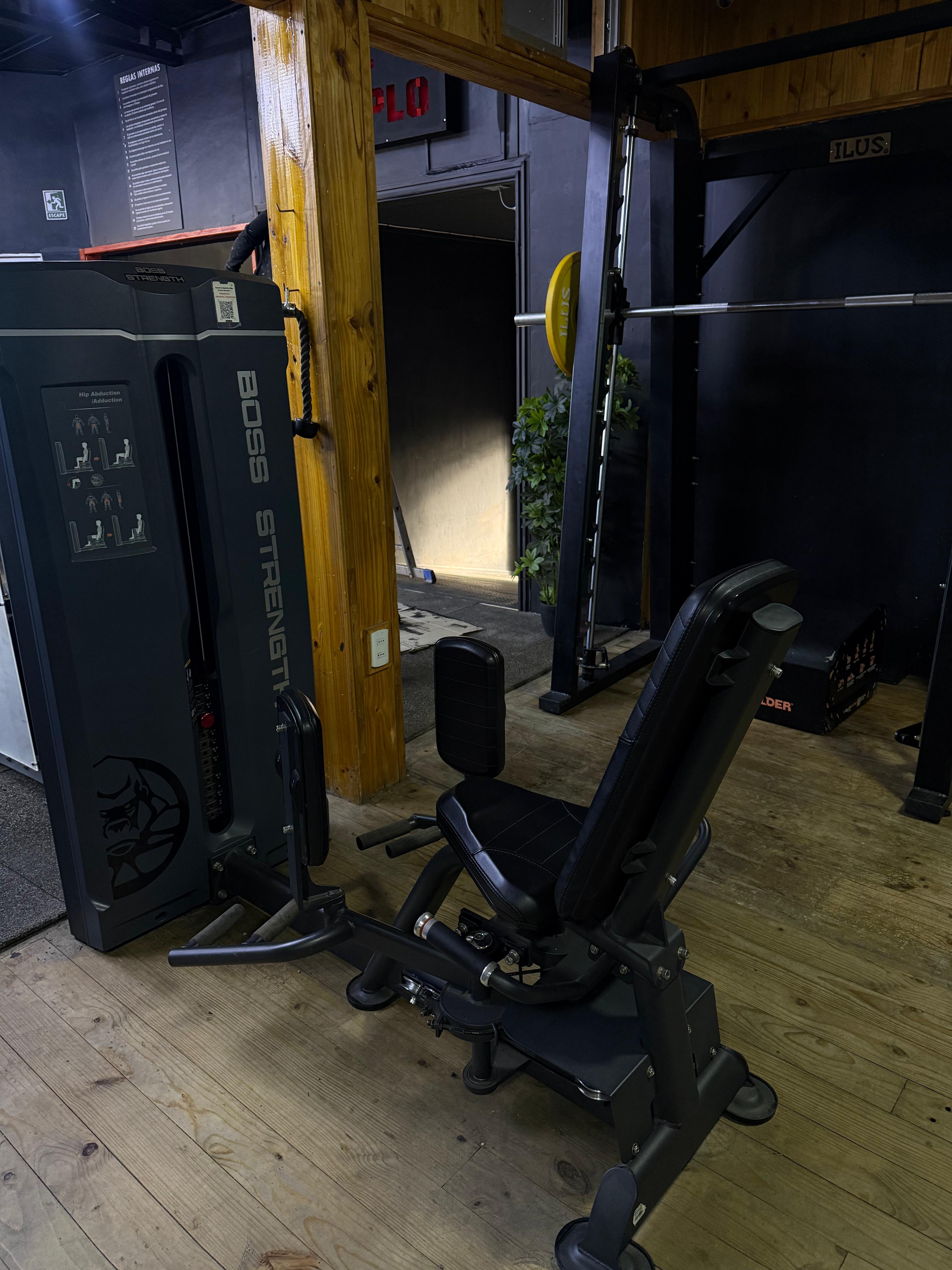Máquina Boss con divisor de madera